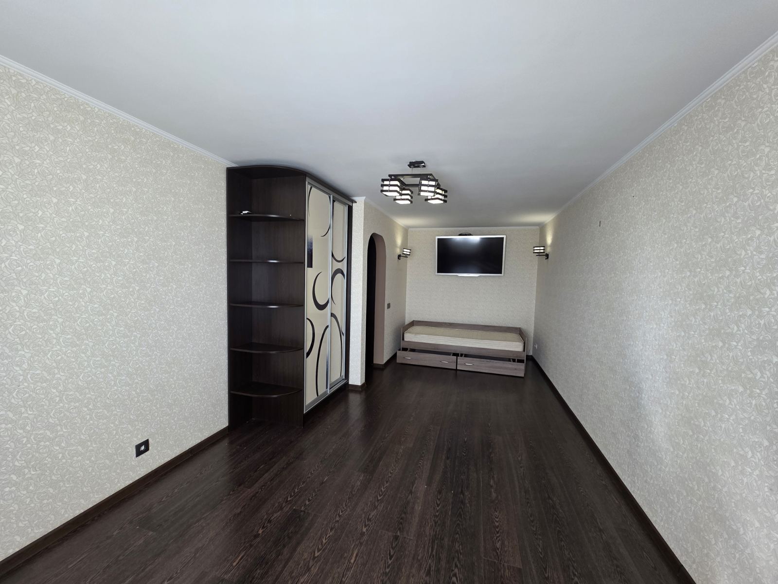 Продажа 1-комнатной квартиры 42 м², Модеста Левицкого (Колхозная) ул.