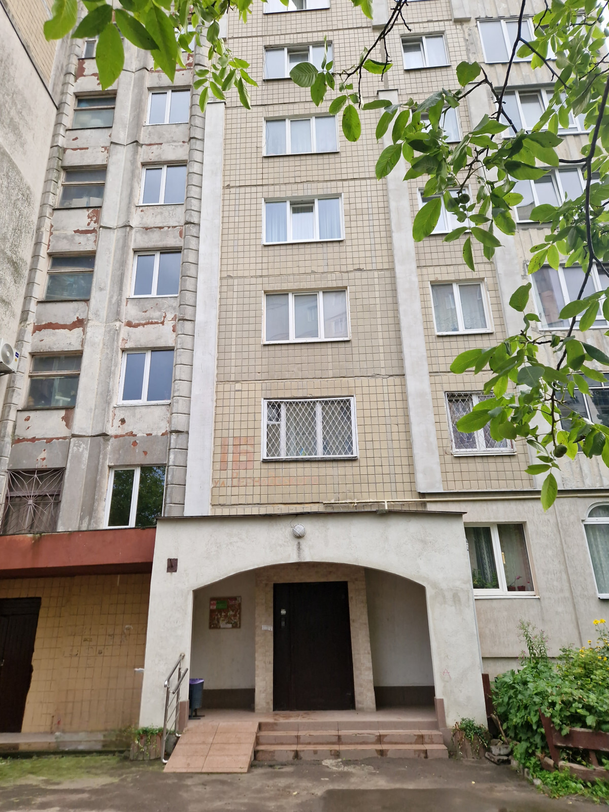 Продажа 4-комнатной квартиры 81.2 м², Владимира Вернадского ул., 16
