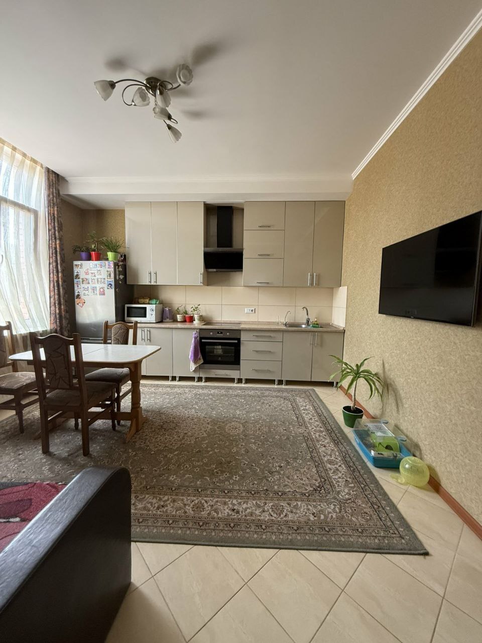 Продажа 3-комнатной квартиры 80 м², Средняя ул., 54