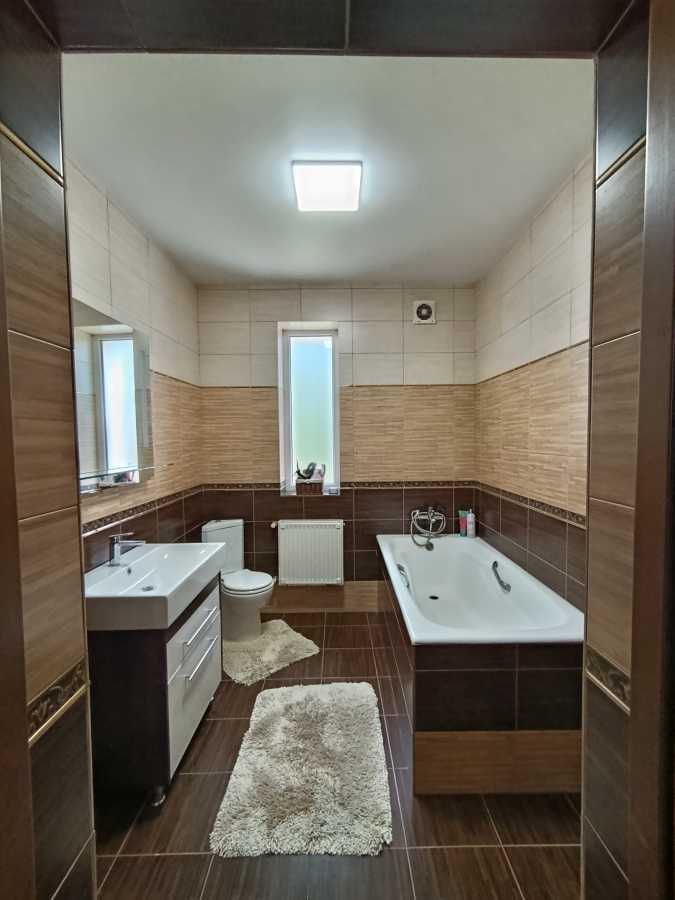 Продажа дома 168.2 м², Медоносная ул., 33
