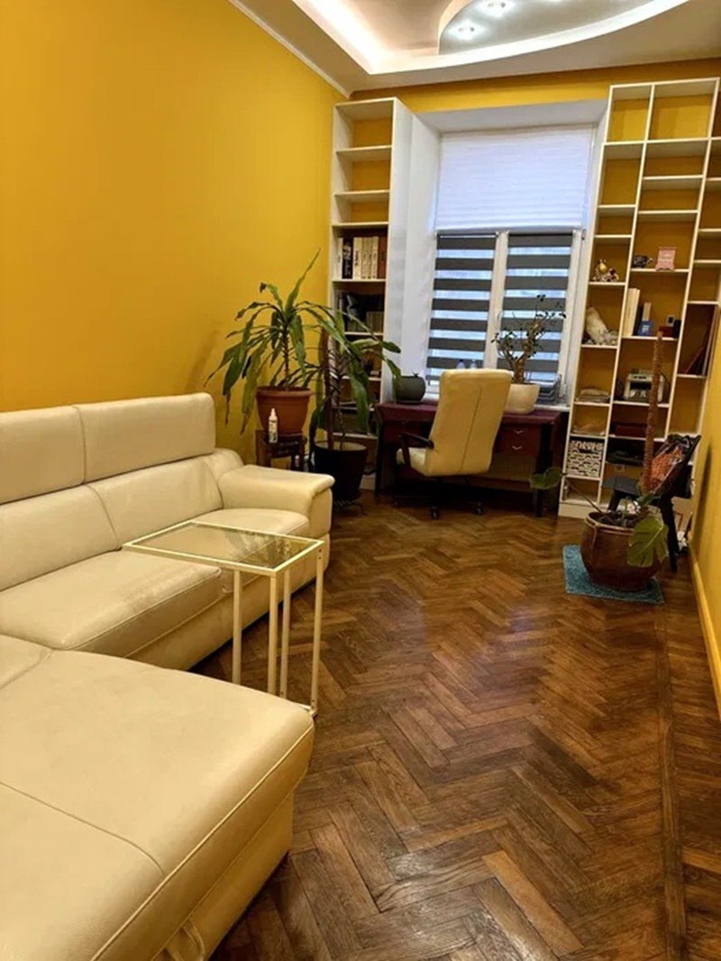 Продажа 4-комнатной квартиры 153 м², Конная ул.