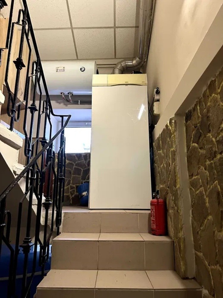 Продажа 4-комнатной квартиры 153 м², Конная ул.