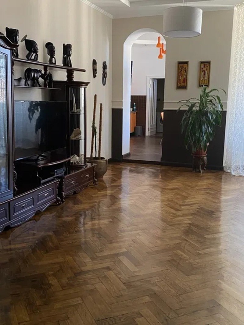 Продажа 4-комнатной квартиры 153 м², Конная ул.