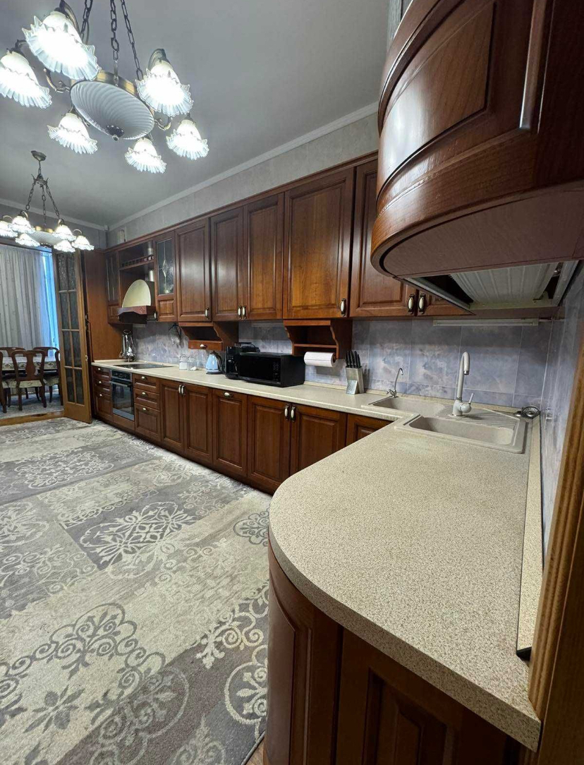 Продажа 2-комнатной квартиры 103 м², Фонтанская дор., 123