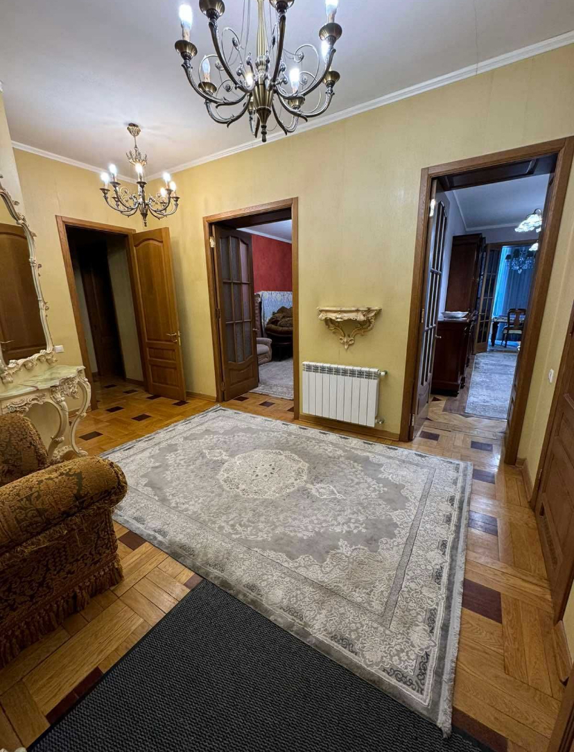 Продажа 2-комнатной квартиры 103 м², Фонтанская дор., 123