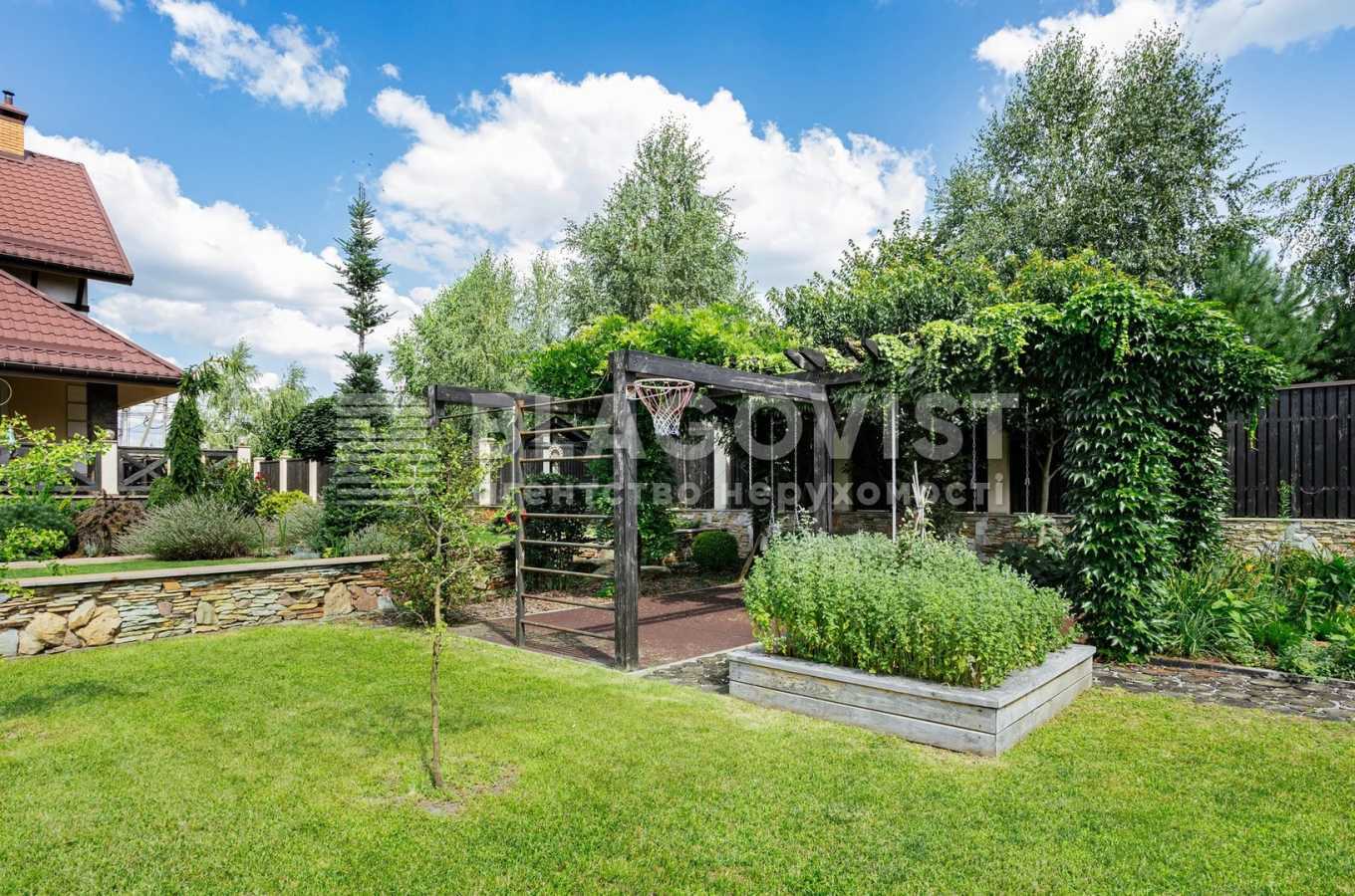 Продажа дома 315 м², Осинки ул.