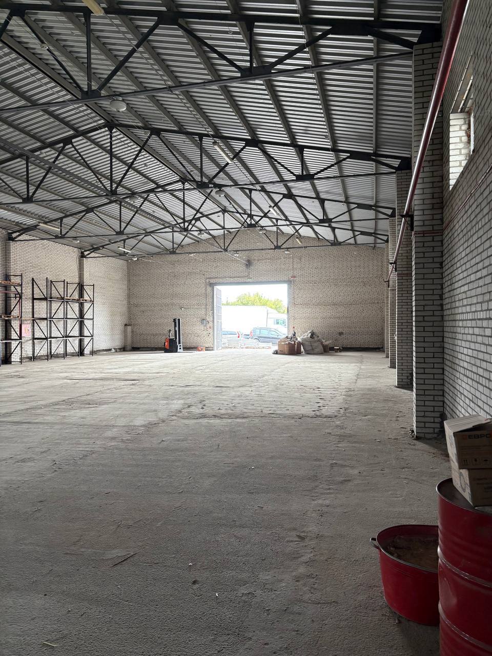 Оренда цеху 1200 м², Січневого Прориву вул.