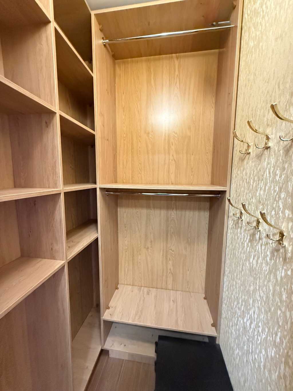 Продажа 1-комнатной квартиры 42 м², Комбинатная ул., 25А
