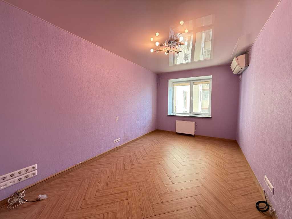 Продажа 1-комнатной квартиры 42 м², Комбинатная ул., 25А