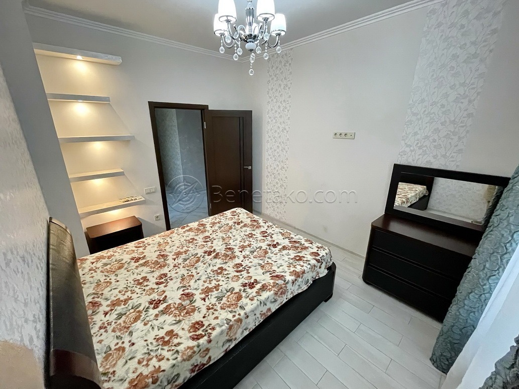 Аренда дома 300 м², Офицерская ул., 1