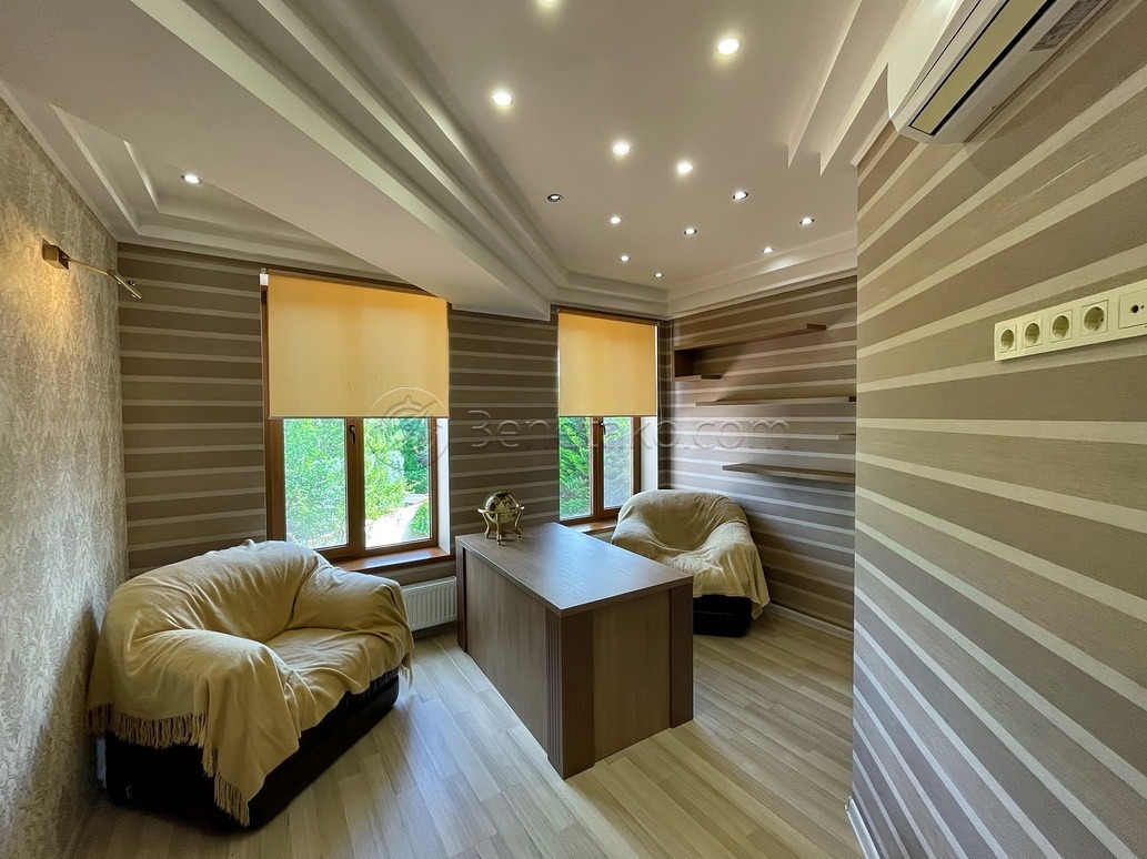 Аренда дома 300 м², Офицерская ул., 1