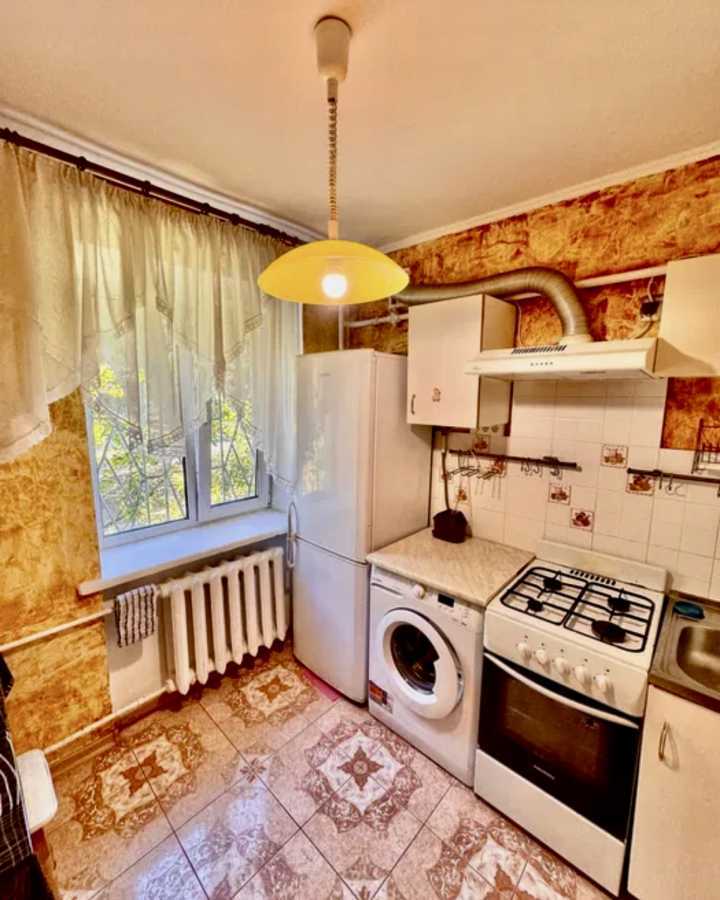 Продажа 1-комнатной квартиры 30 м², Вышгородская ул., 46А