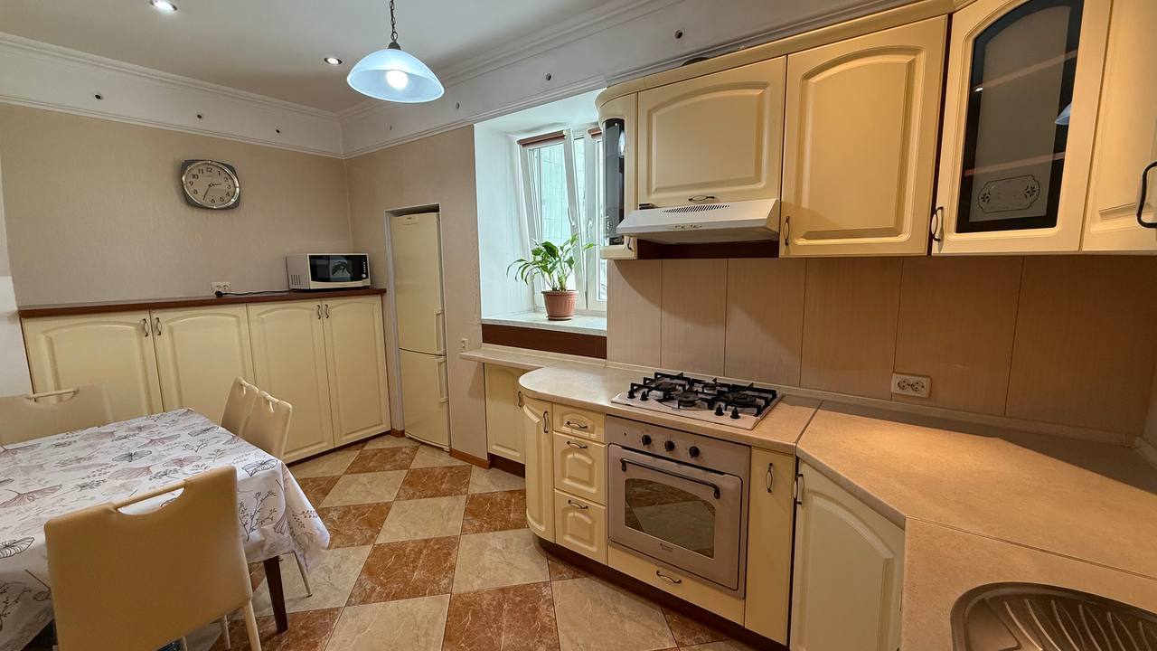 Аренда 2-комнатной квартиры 65 м², Успенская ул.