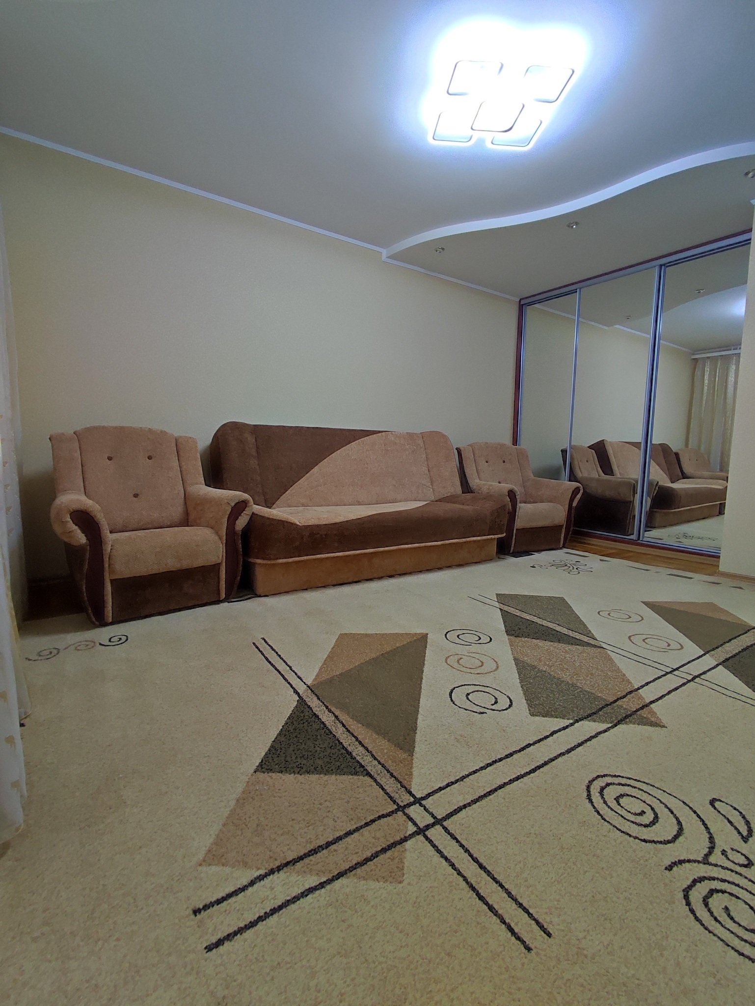 Аренда 1-комнатной квартиры 39 м², Чаривная ул., 119А