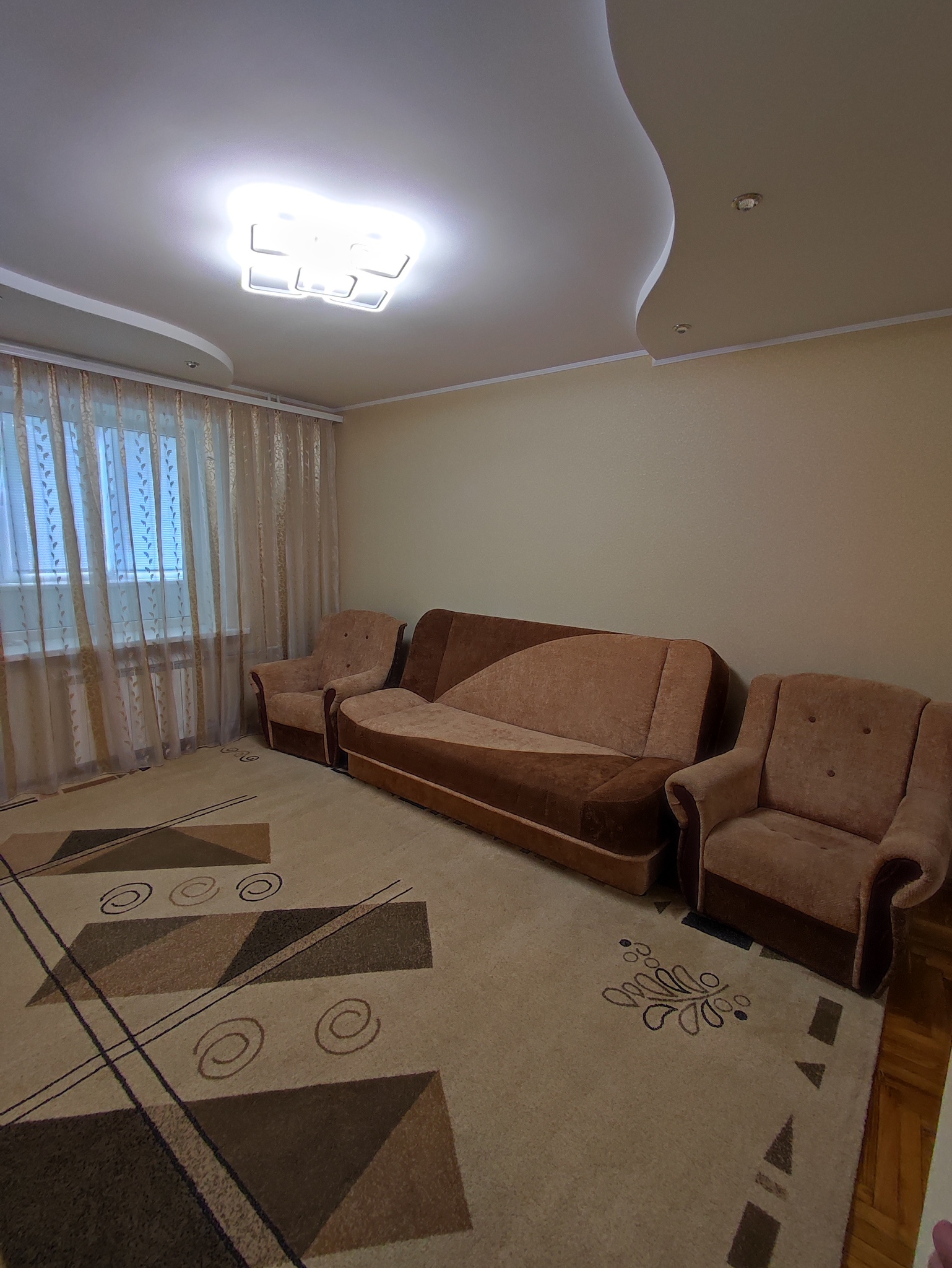 Аренда 1-комнатной квартиры 39 м², Чаривная ул., 119А