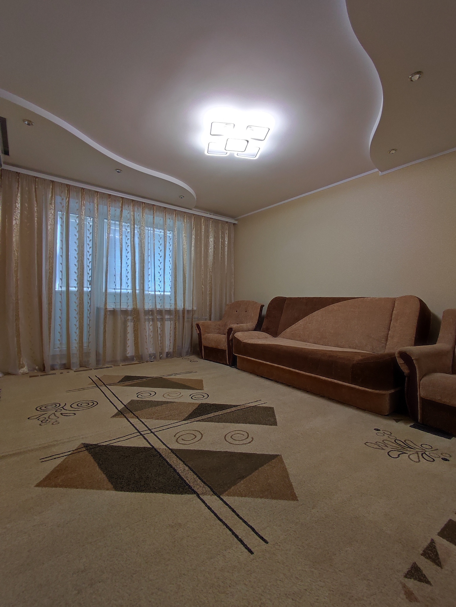 Аренда 1-комнатной квартиры 39 м², Чаривная ул., 119А