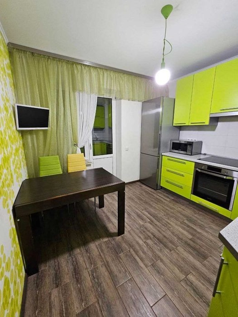 Продажа 1-комнатной квартиры 43 м², Симона Петлюры ул.