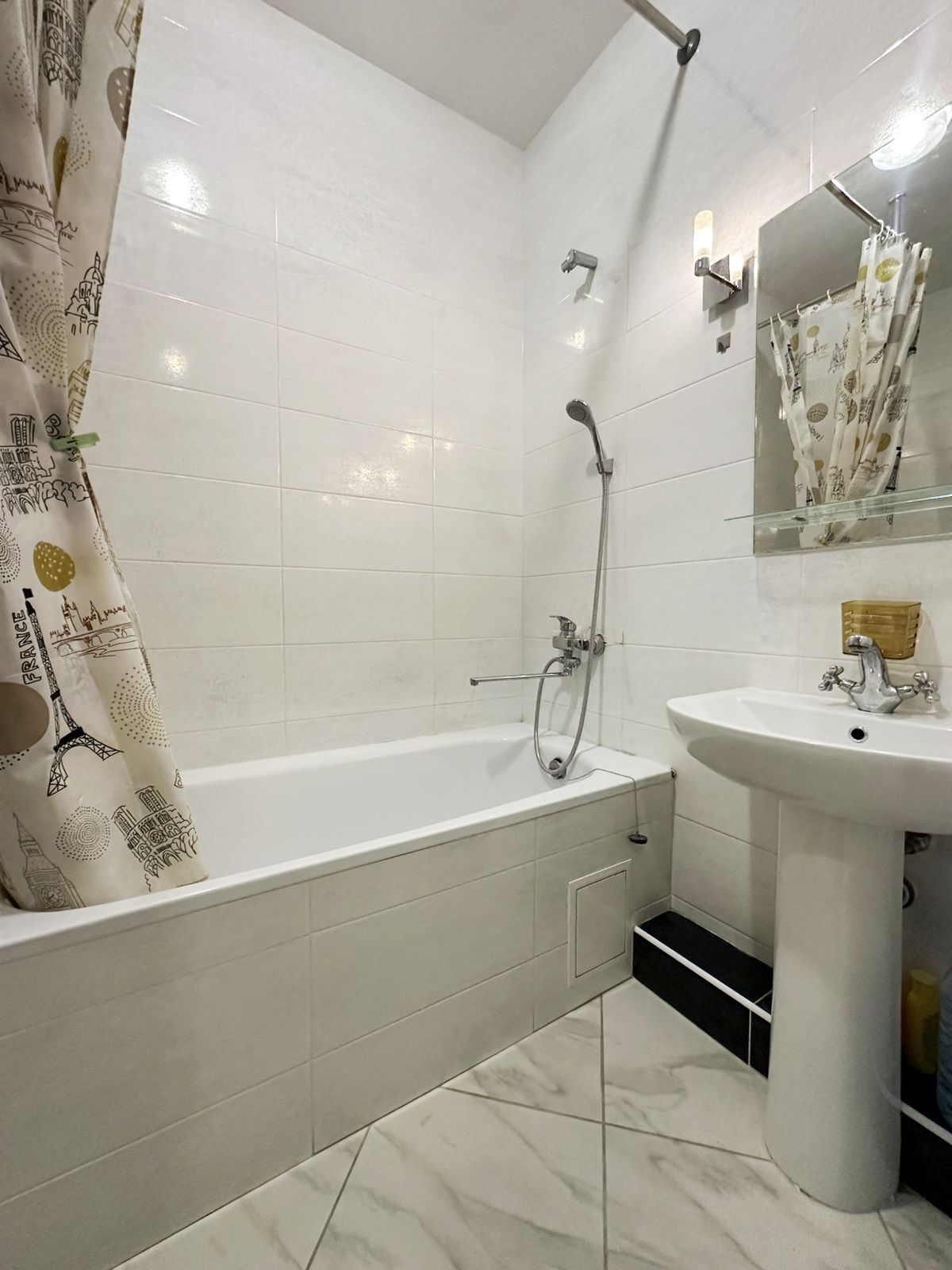 Продажа 1-комнатной квартиры 32 м², Украинская ул.