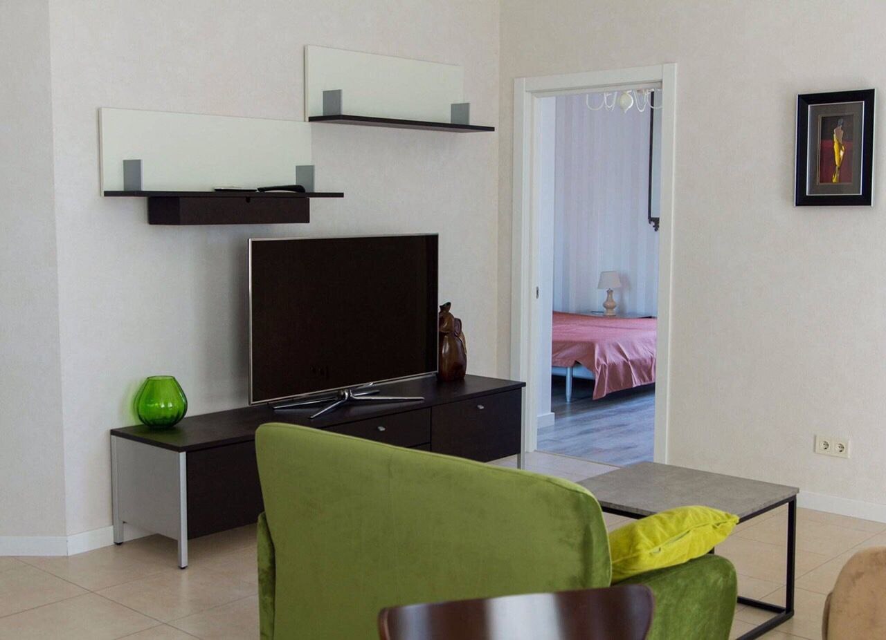 Аренда 2-комнатной квартиры 80 м², Греческая ул., 1А