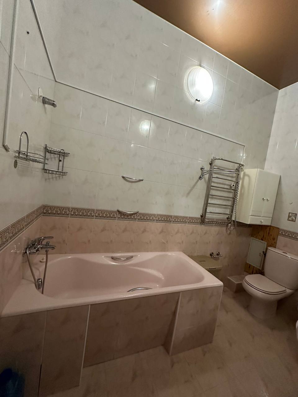 Аренда 3-комнатной квартиры 128 м², Евгения Коновальца пер., 13