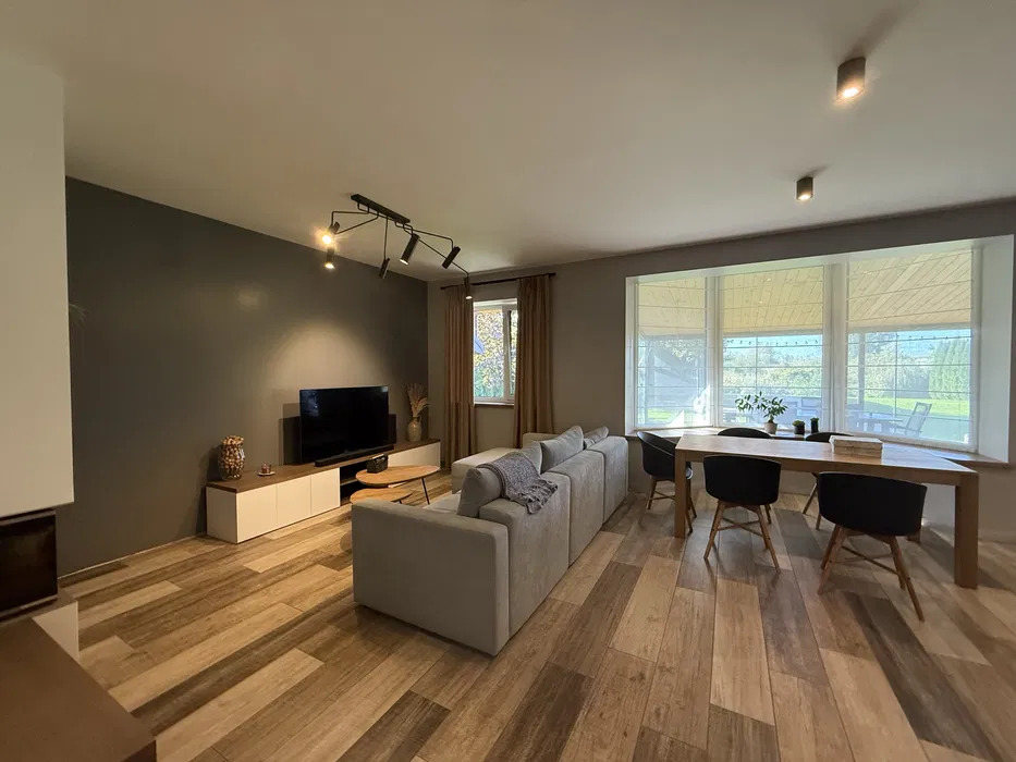 Оренда котеджу 210 м²