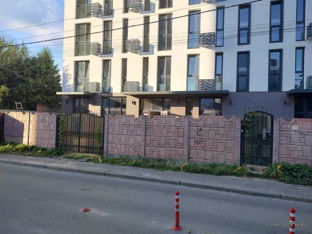 Аренда другого торгового помещения 90 м², Осенняя ул., 28