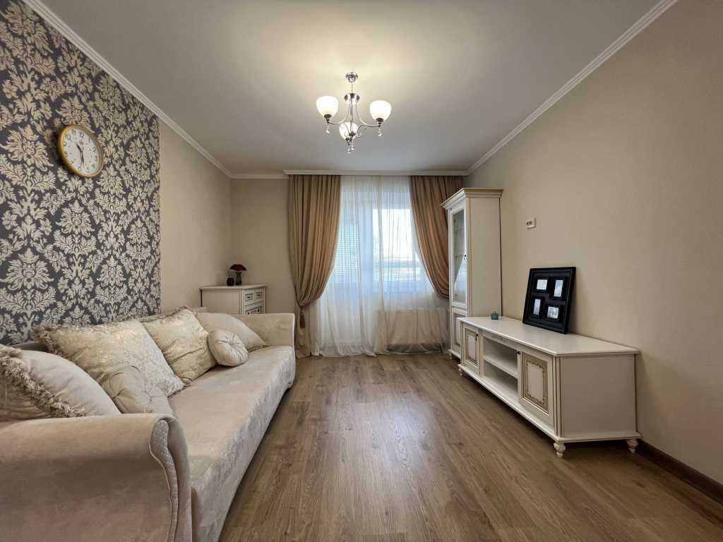 Продажа 1-комнатной квартиры 39.4 м², Чубинского ул., 4