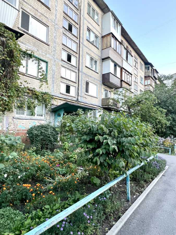 Продажа 2-комнатной квартиры 44 м², Дарницкий бул., 15