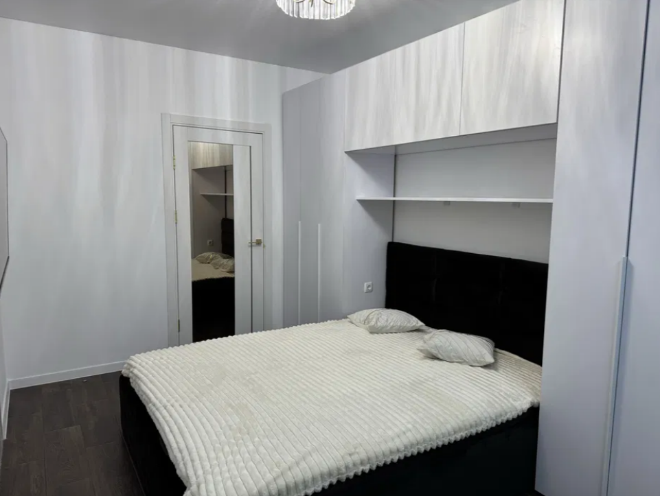 Продажа 1-комнатной квартиры 36 м², Академика Глушко просп.
