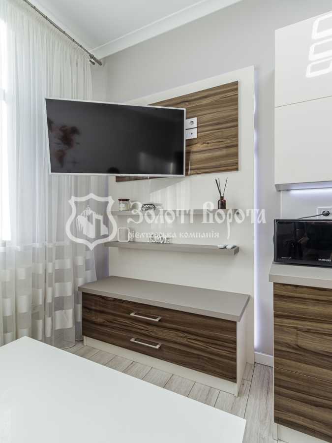 Продажа 1-комнатной квартиры 40.3 м², Василия Тютюнника ул., 53