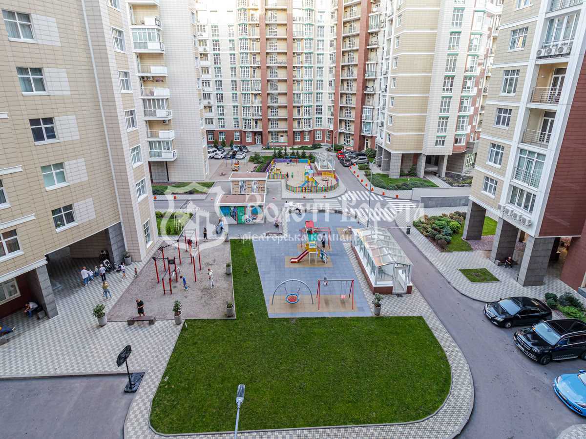 Продажа 1-комнатной квартиры 40.3 м², Василия Тютюнника ул., 53