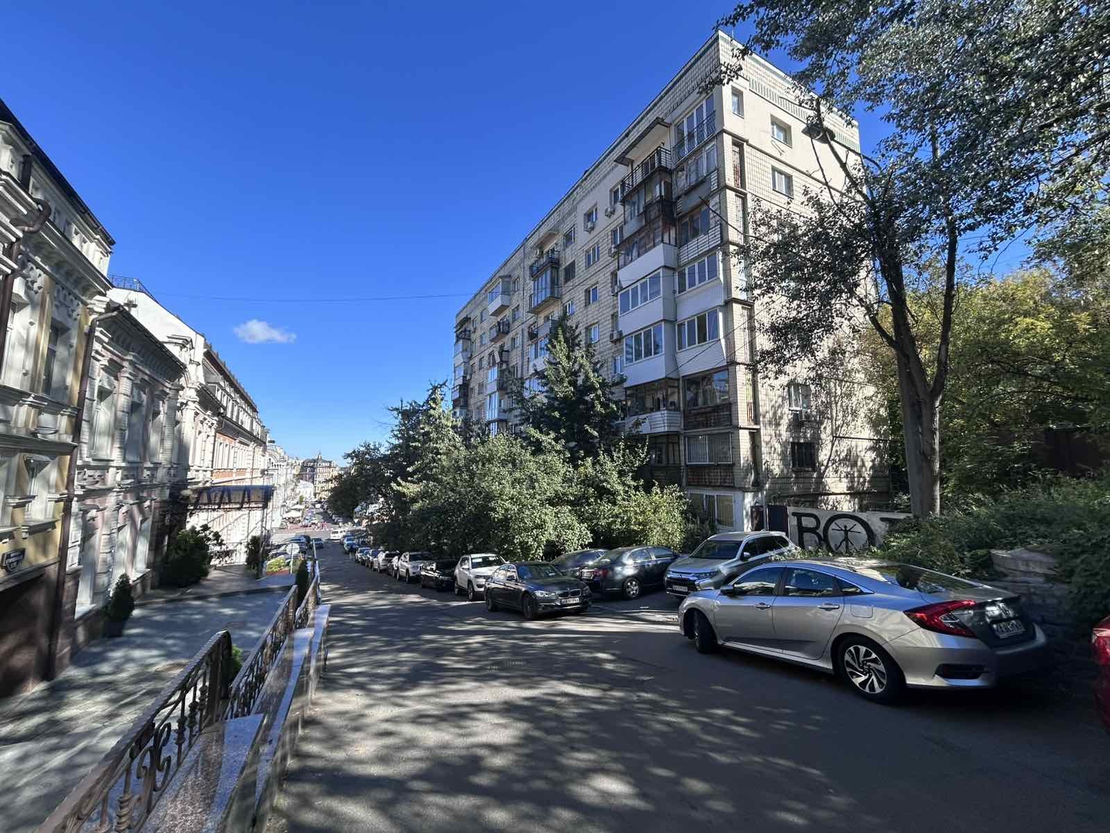 Продажа 3-комнатной квартиры 63.5 м², Игоревская ул., 2/6