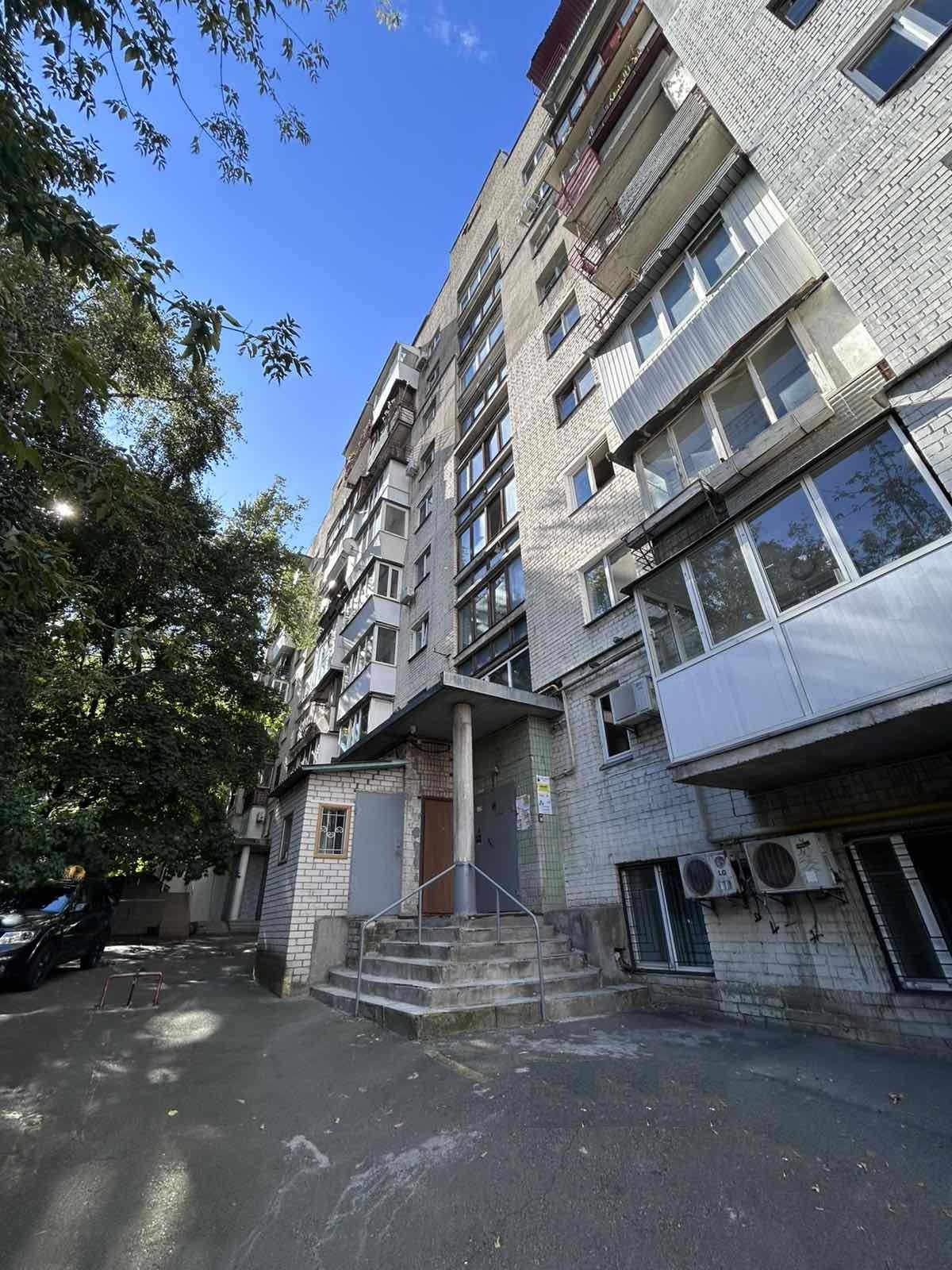 Продажа 3-комнатной квартиры 63.5 м², Игоревская ул., 2/6