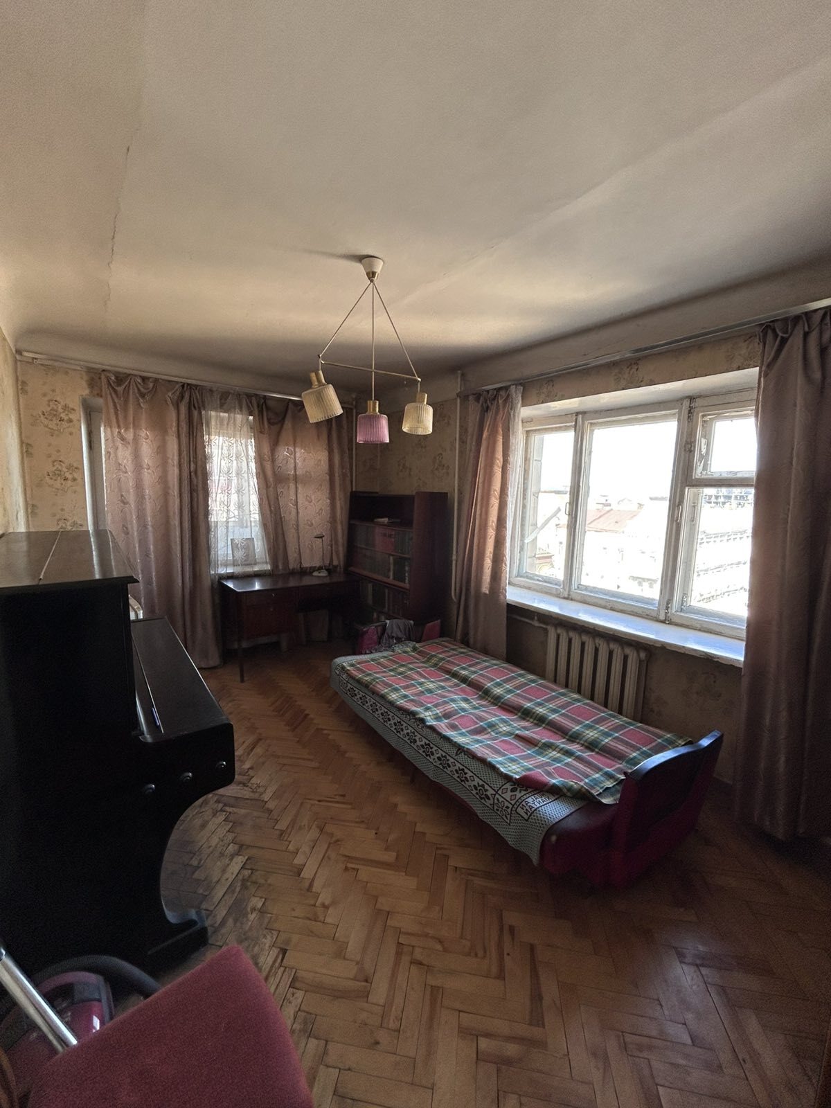 Продажа 3-комнатной квартиры 63.5 м², Игоревская ул., 2/6