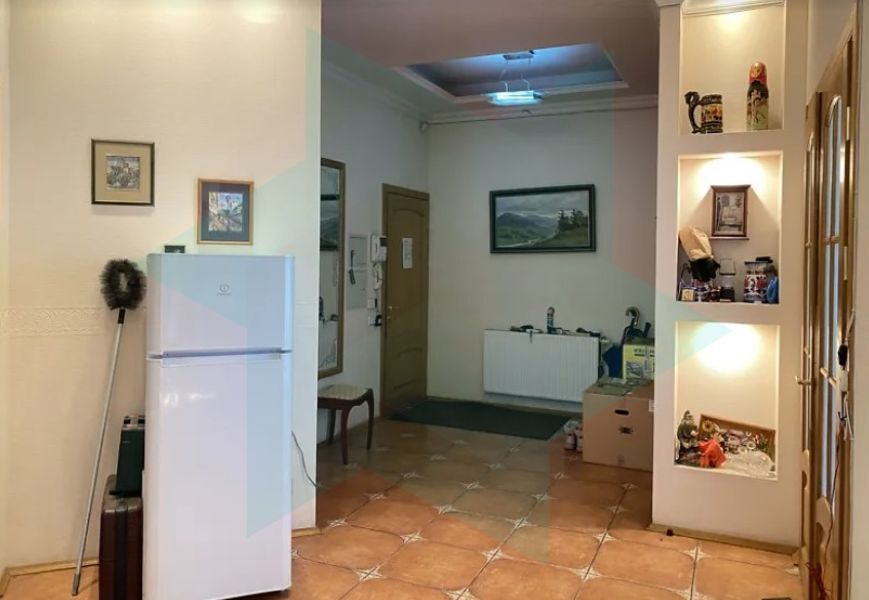 Продажа 3-комнатной квартиры 131 м², Староказацкая ул., 51