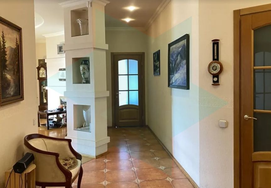 Продажа 3-комнатной квартиры 131 м², Староказацкая ул., 51