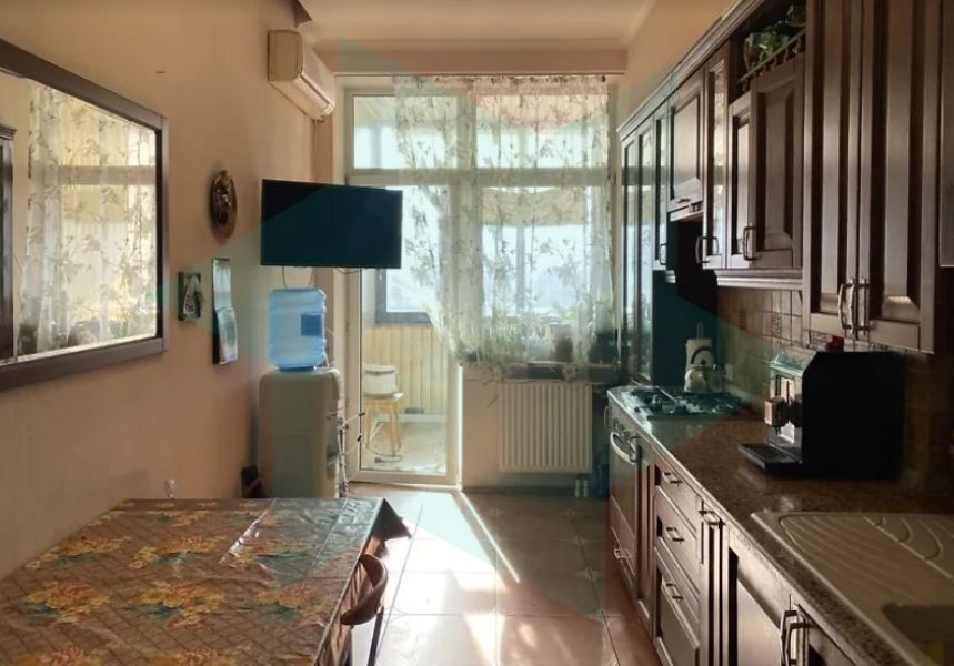 Продажа 3-комнатной квартиры 131 м², Староказацкая ул., 51