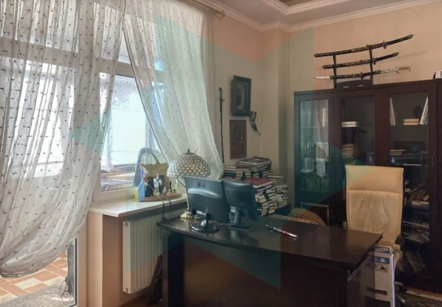 Продажа 3-комнатной квартиры 131 м², Староказацкая ул., 51