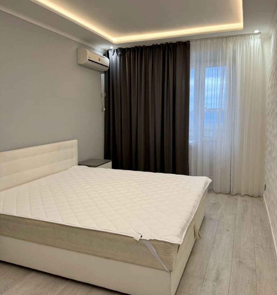 Продажа 2-комнатной квартиры 60 м², Шолохова ул., 35