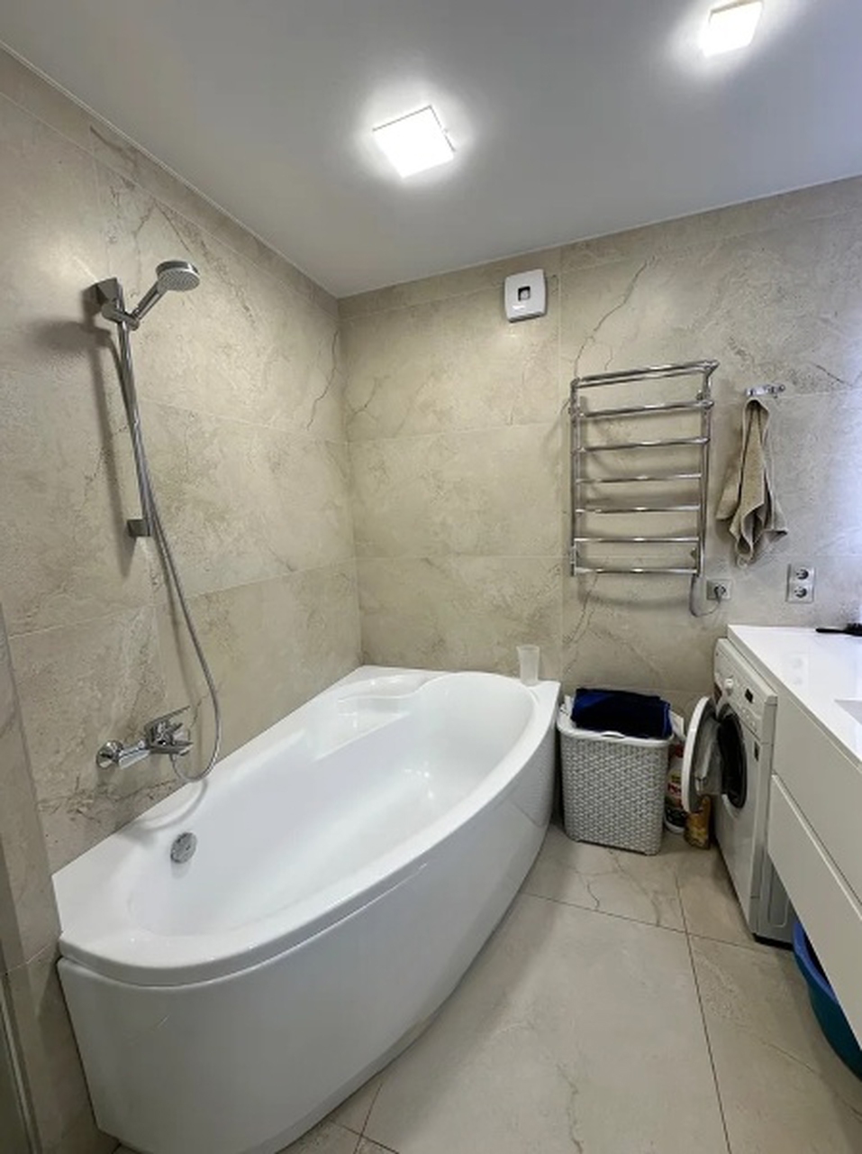 Продажа 2-комнатной квартиры 68 м²