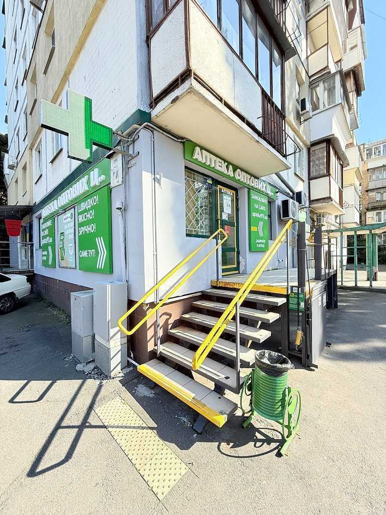 Аренда другого торгового помещения 55 м², Соломенская ул., 36