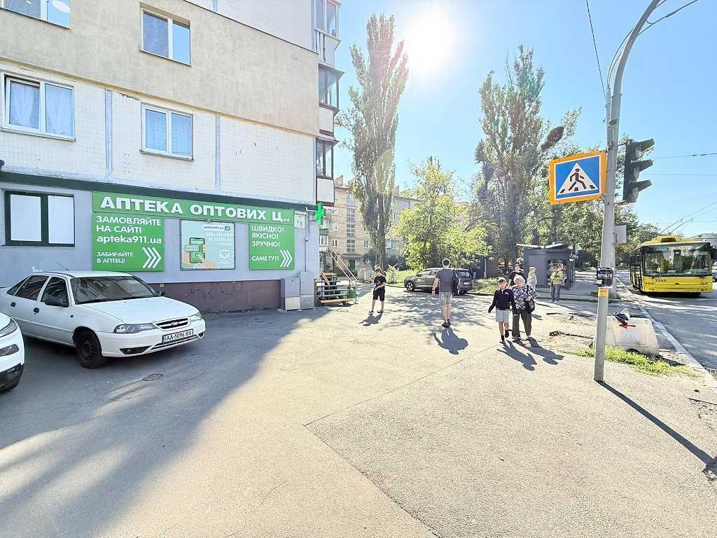 Аренда другого торгового помещения 55 м², Соломенская ул., 36