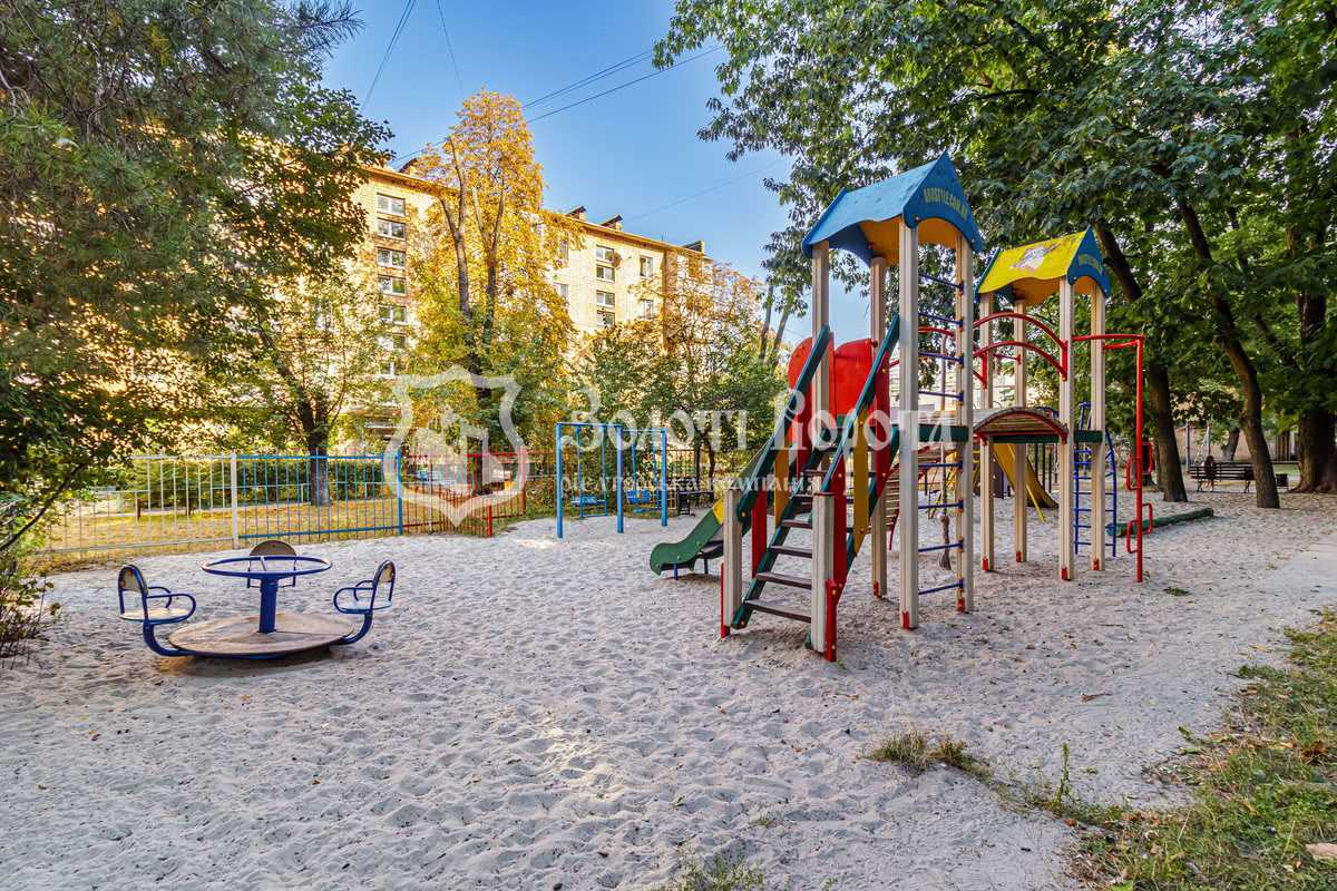 Продажа 2-комнатной квартиры 51 м², Ореста Субтельного ул., Левицького, 13