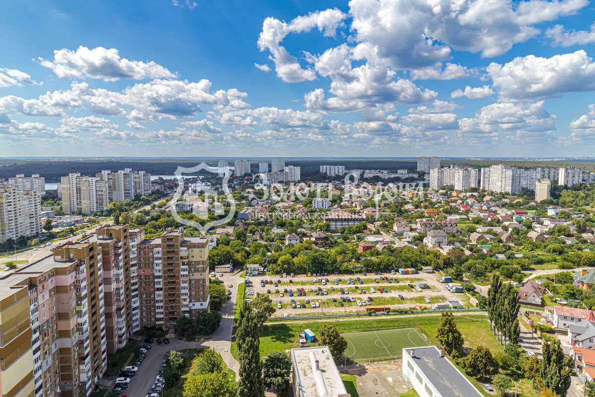 Продажа 2-комнатной квартиры 53.4 м², Осенняя ул., 33