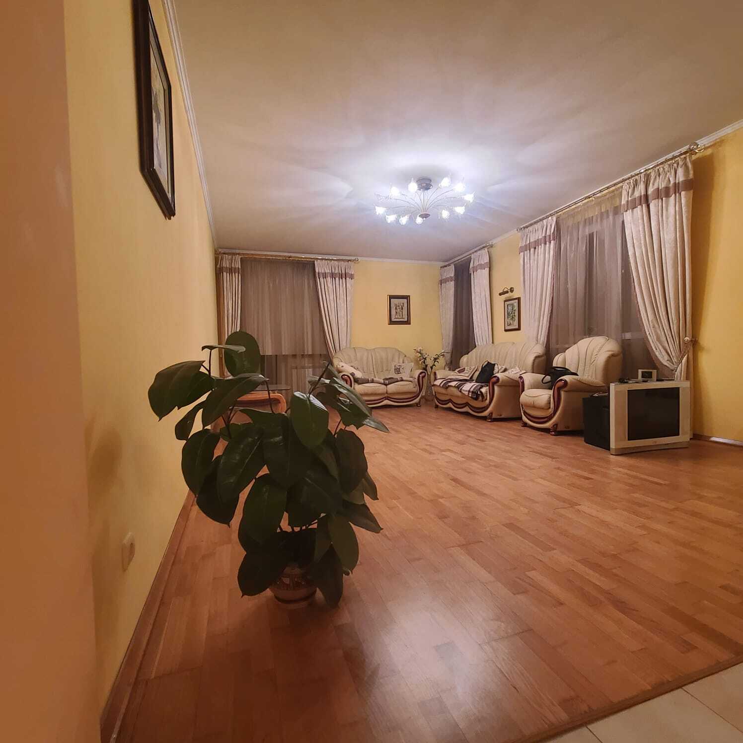 Продажа 3-комнатной квартиры 138 м², Ковальский пер., 13А