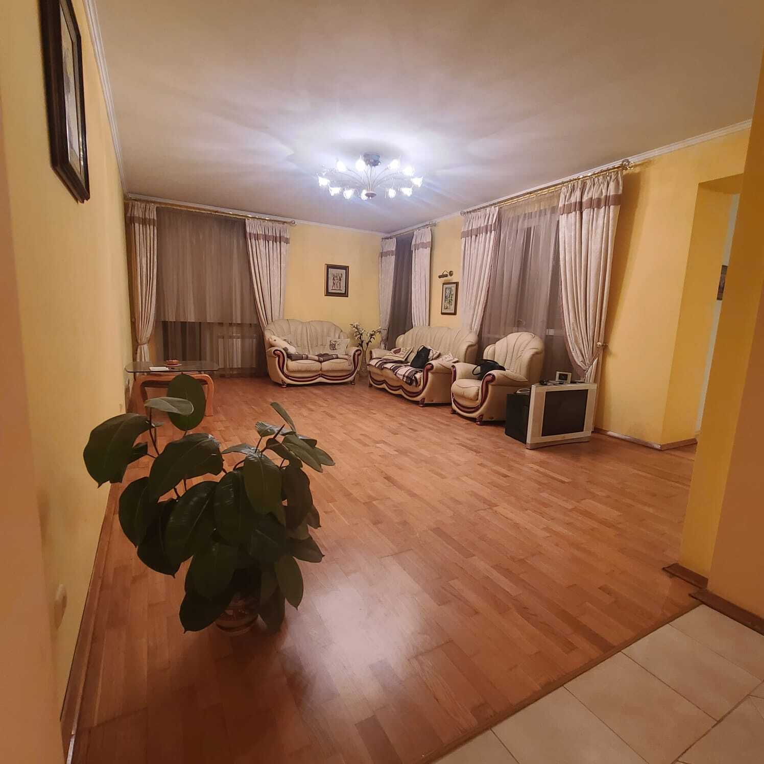 Продажа 3-комнатной квартиры 138 м², Ковальский пер., 13А