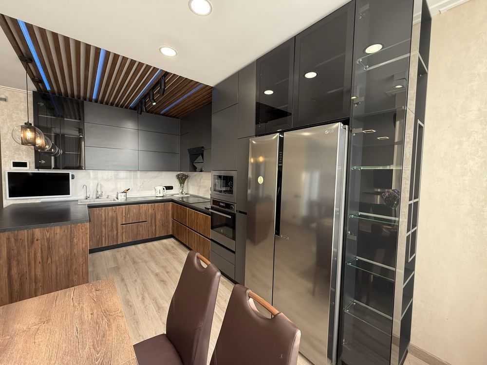 Продажа 3-комнатной квартиры 90 м², Соломенская ул., 20в