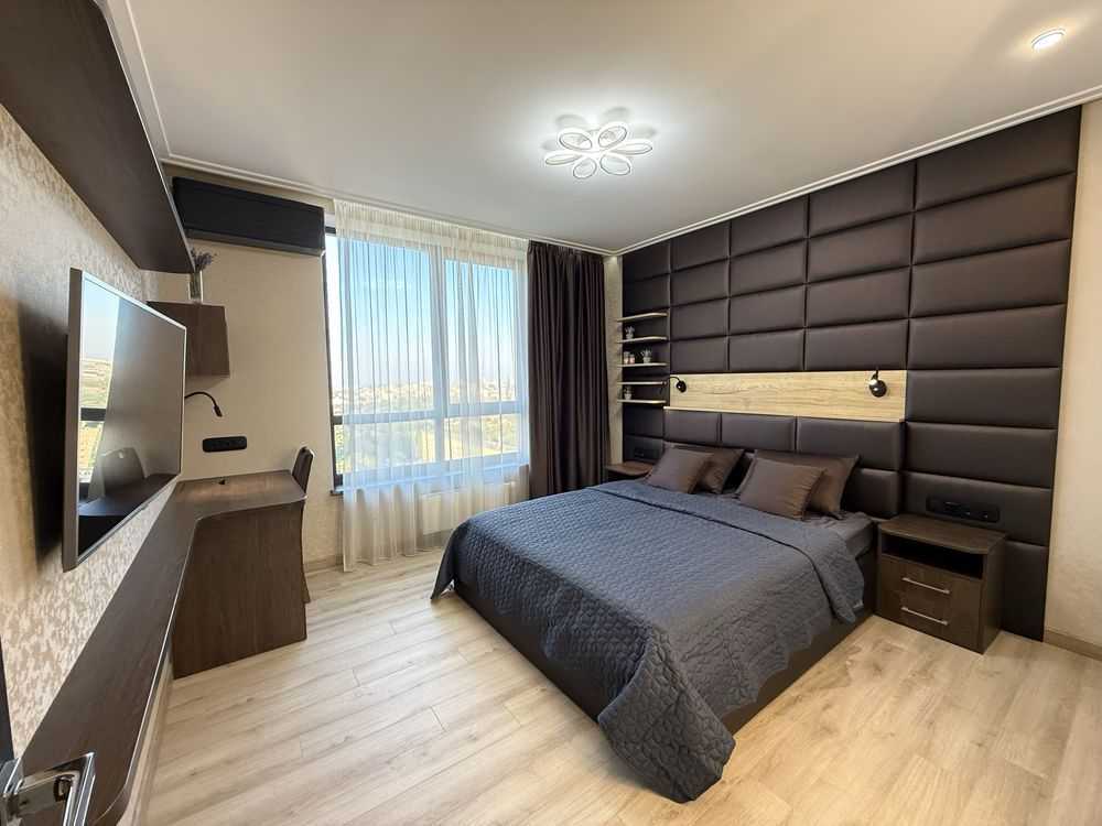 Продажа 3-комнатной квартиры 90 м², Соломенская ул., 20в