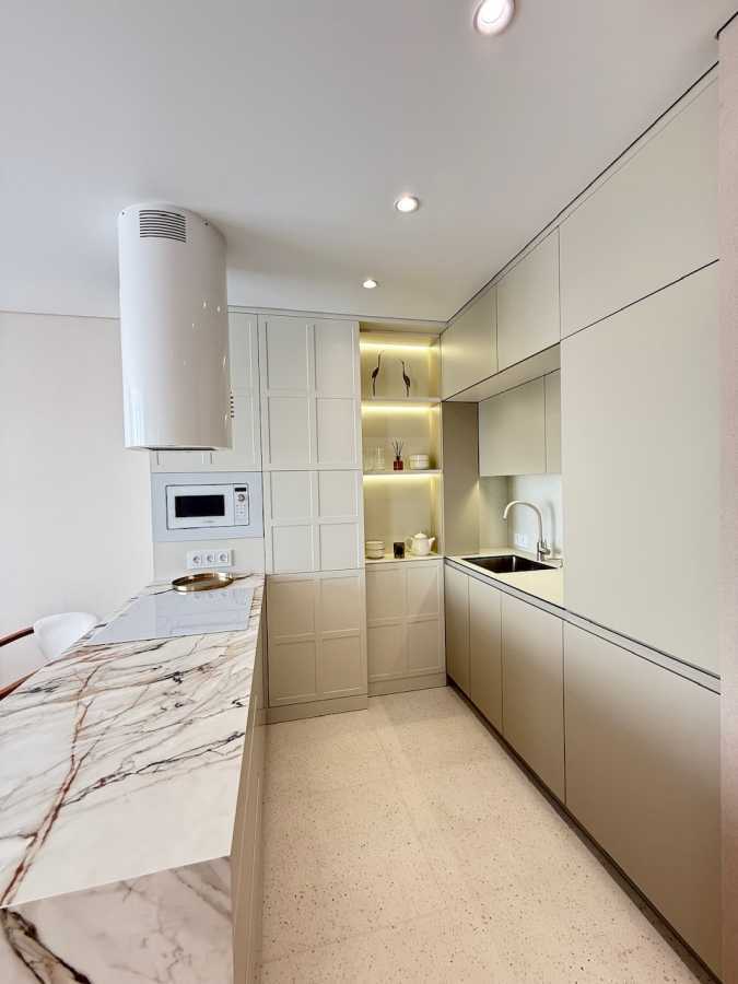 Продажа 1-комнатной квартиры 52 м², Михаила Максимовича ул., 32А