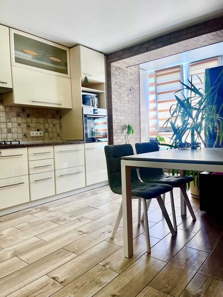 Аренда 2-комнатной квартиры 67.5 м², Жулянская ул., 2, 2б